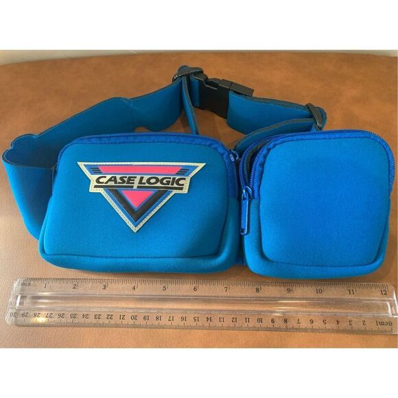 90s CASE LOGIC Electronics Belt Bag-Blue Foam Fanny Pack Throwback Vintage EUC - Picture 1 of 4
